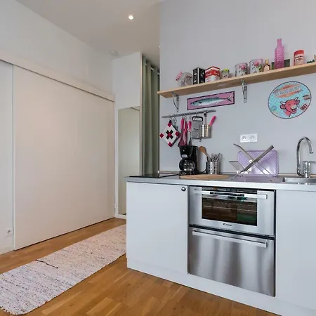Agencia Pro - Very Luminous - Near Tram And City Center Apartment