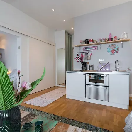 Agencia Pro - Very Luminous - Near Tram And City Center