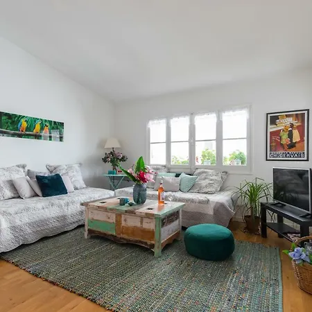 Agencia Pro - Very Luminous - Near Tram And City Center Apartment