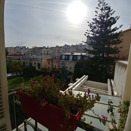 Agencia Pro - Very Luminous - Near Tram And City Center Apartment